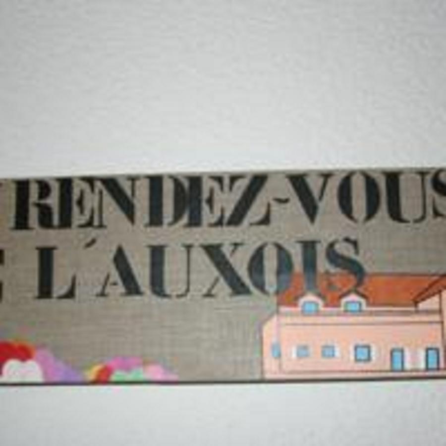 Au Rendez Vous De L'Auxois B&B Essey Ruang foto