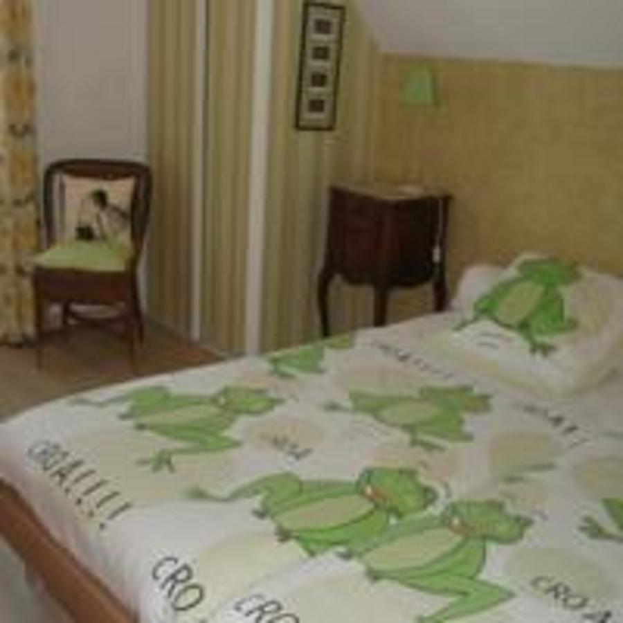 Au Rendez Vous De L'Auxois B&B Essey Ruang foto